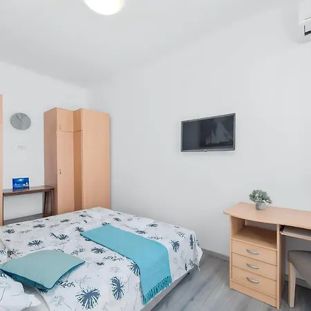 Little Flower 5 - Rent Apartamento Rijeka