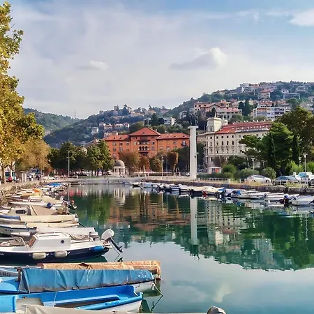 Little Flower 5 - Rent * Rijeka